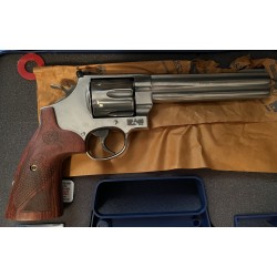 S&W 629 DELUXE 44 REM MAG